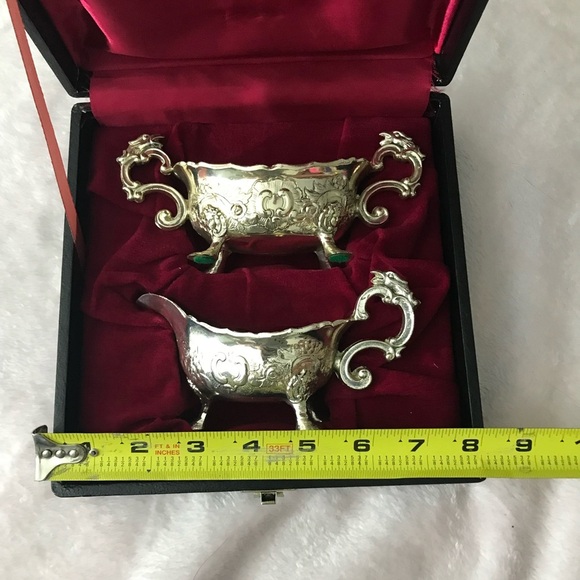 Collectible Silver Stamped Silver Plated Cream Sugar Set w Deluxe Box vintage - Picture 4 of 16